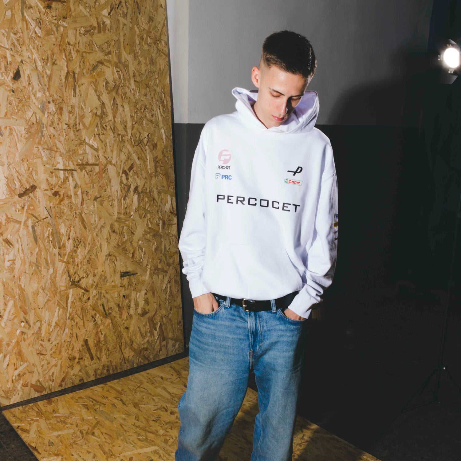 F1 WHITE HOODIE 500